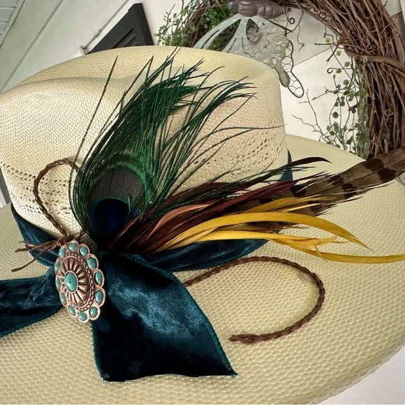 Custom Charlie 1 Horse - Picture 3 of 13